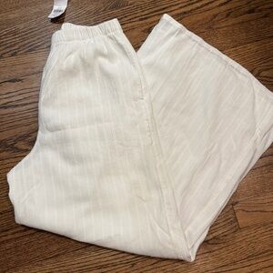 American Eagle Flowy White Pants - Small - NWT